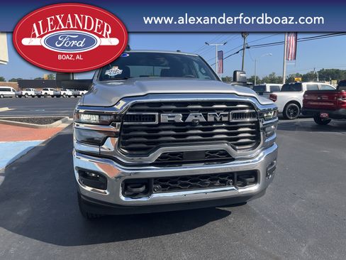 Used 2026 RAM 2500 Big Horn AWD/4WD image 5
