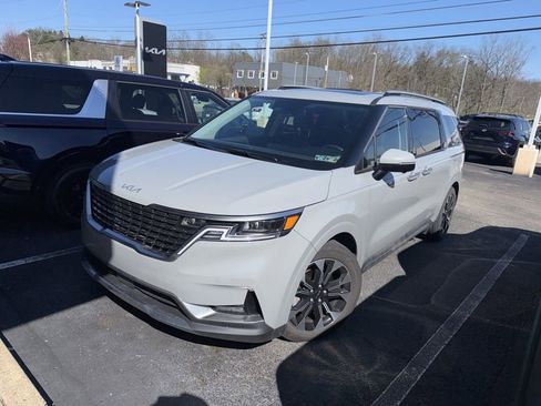 Certified 2024 Kia Carnival SX Prestige image 1