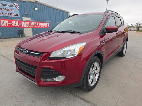 Used 2016 Ford Escape SE w/ SE Leather Comfort Package AWD/4WD image 3
