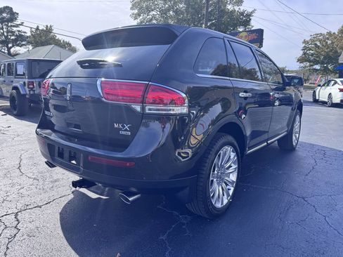 Used 2013 Lincoln MKX Base AWD 4dr SUV image 6