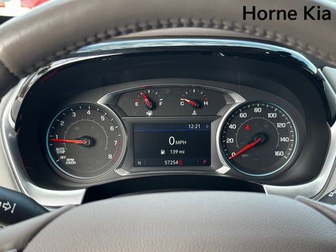 Used 2020 Chevrolet Traverse LT image 18