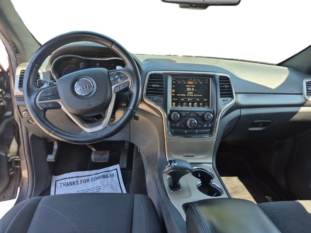 Used 2014 Jeep Grand Cherokee Laredo w/ 18" Wheel & 8.4" Radio Group RWD image 10