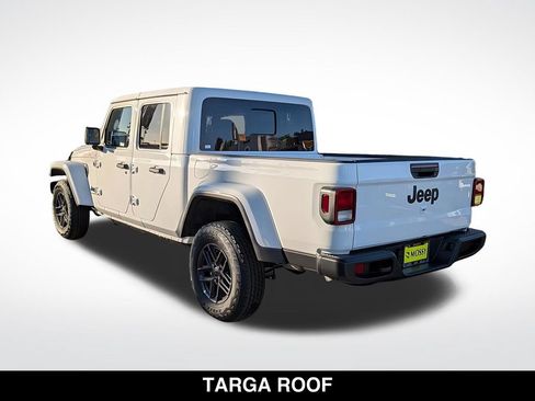 New 2026 Jeep Gladiator Sport AWD/4WD image 7