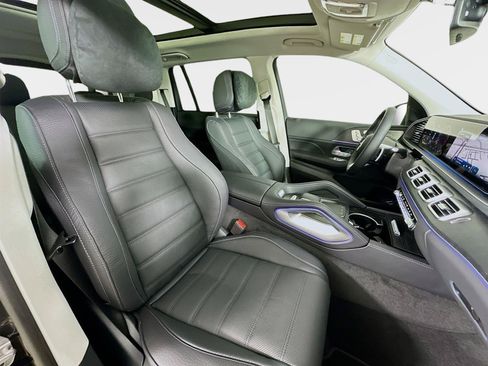 Used 2026 Mercedes-Benz GLS 450 4MATIC image 36