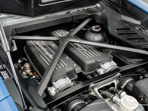 Used 2023 Lamborghini Huracan Tecnica image 18