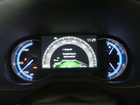 Used 2025 Toyota RAV4 LE AWD/4WD image 12
