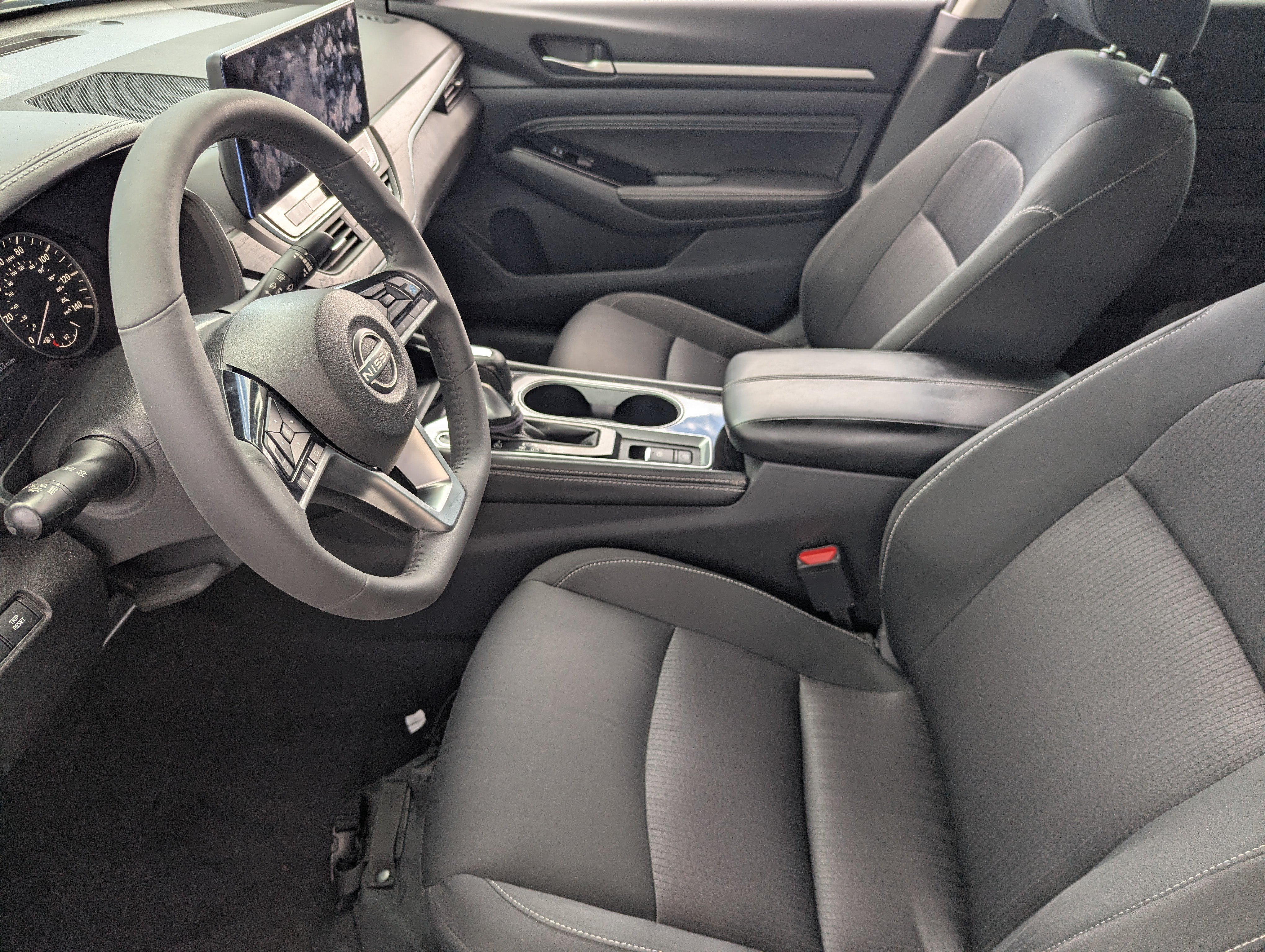 Used 2023 Nissan Altima 2.5 SV w/ SV Premium Package FWD image 19