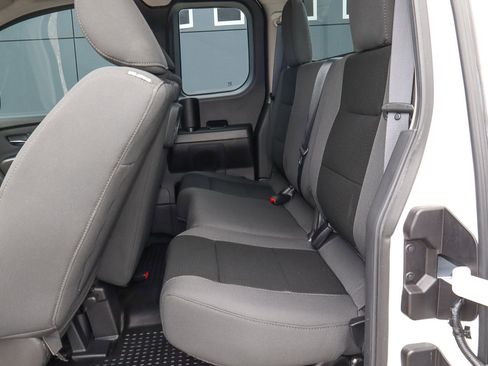 Used 2015 Nissan Titan S image 17