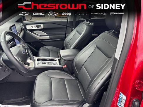 Used 2024 Ford Explorer Limited w/ Limited Technology Package AWD/4WD image 25