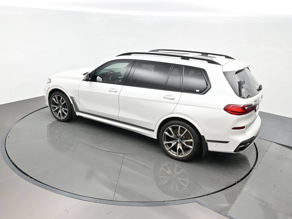Used 2021 BMW X7 M50i w/ Dynamic Handling Package AWD/4WD image 46