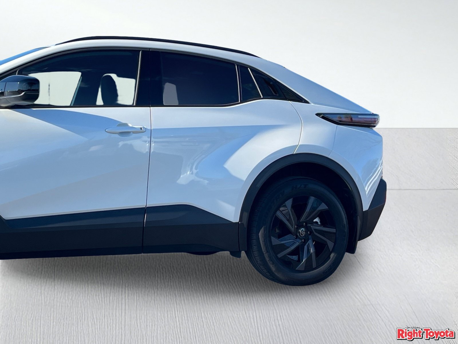 Certified 2026 Toyota C-HR AWD/4WD image 10