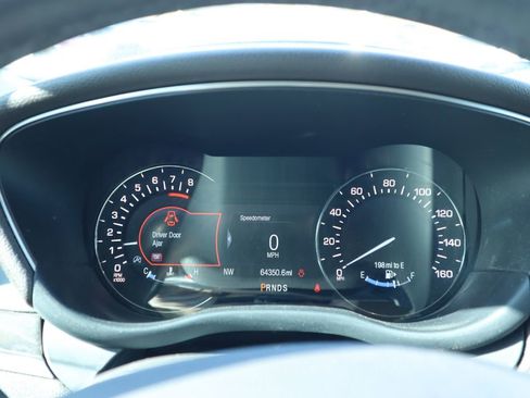 Used 2017 Lincoln MKC Reserve image 18