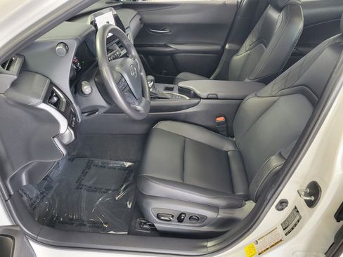 Certified 2023 Lexus UX 250h FWD w/ Accessory Package (Z1) image 11