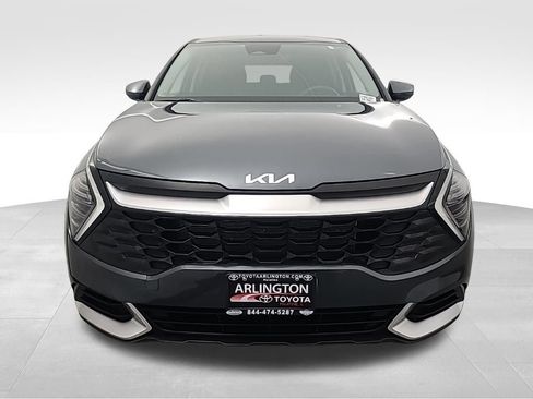 Used 2025 Kia Sportage LX image 9