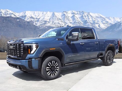 New 2026 GMC Sierra 2500 Denali Ultimate AWD/4WD image 2