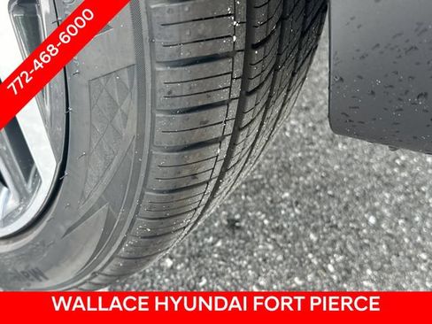 Used 2026 Hyundai Kona SEL Premium FWD image 12