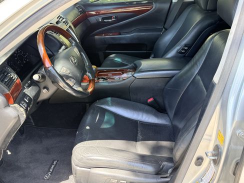 Used 2008 Lexus LS 460 RWD image 21