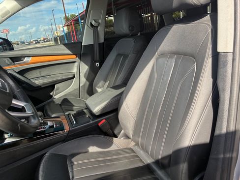 Used 2022 Audi Q5 2.0T Premium Plus w/ Premium Plus Package AWD/4WD image 34