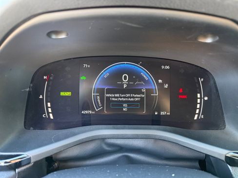 Used 2025 Toyota Camry LE FWD image 11