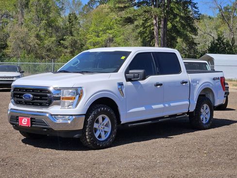 Used 2022 Ford F150 XLT w/ Equipment Group 301A Mid AWD/4WD image 3