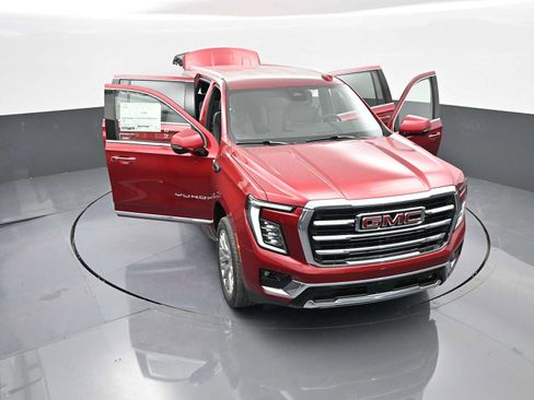 New 2025 GMC Yukon XL Elevation image 38