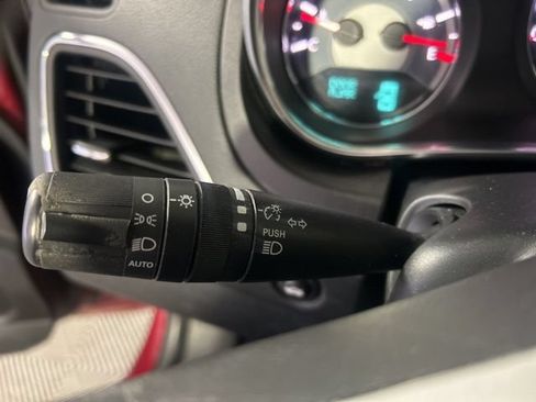 Used 2013 Chrysler 200 Touring w/ Cold Weather Group FWD image 13