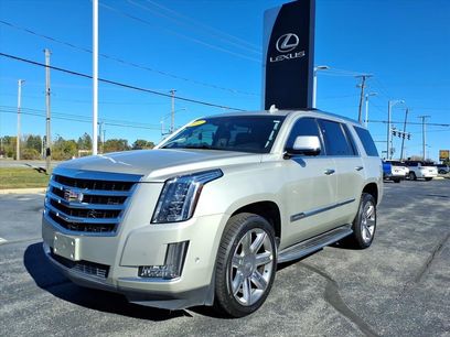 Used 2017 Cadillac Escalade Luxury