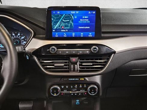 Used 2022 Ford Escape SEL FWD image 15