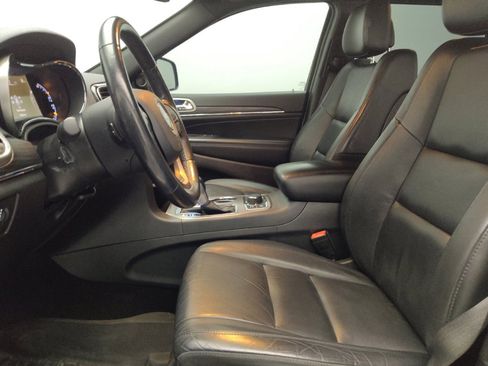 Used 2021 Jeep Grand Cherokee Limited AWD/4WD image 17