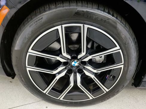 Used 2025 BMW i7 xDrive60 AWD/4WD image 80