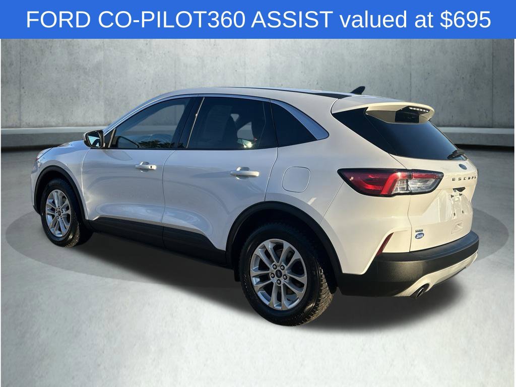 Used 2020 Ford Escape SE FWD image 3
