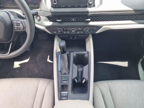 Used 2023 Honda Accord EX image 20