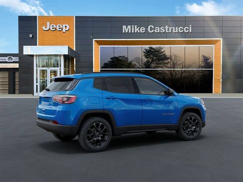 New 2026 Jeep Compass Latitude AWD/4WD image 5