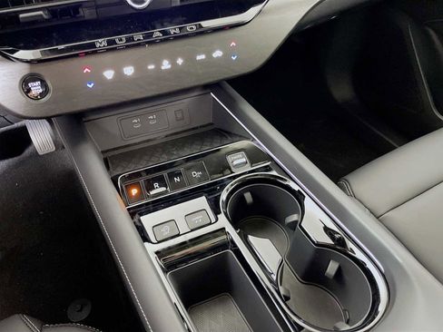 Used 2025 Nissan Murano SL image 15