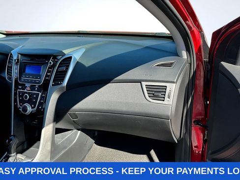 Used 2016 Hyundai Elantra GT image 29