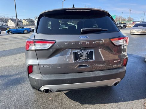 Used 2022 Ford Escape SEL AWD/4WD image 9