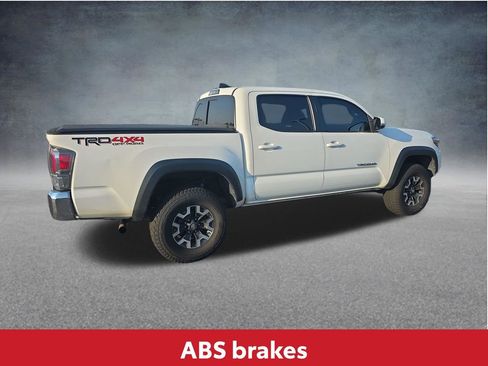 Used 2020 Toyota Tacoma TRD Off-Road AWD/4WD image 5