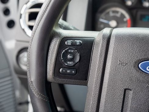 Used 2013 Ford F250 XLT w/ XLT Interior Pkg image 10