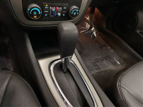 Used 2009 Chevrolet Impala SS w/ Convenience Package FWD image 31