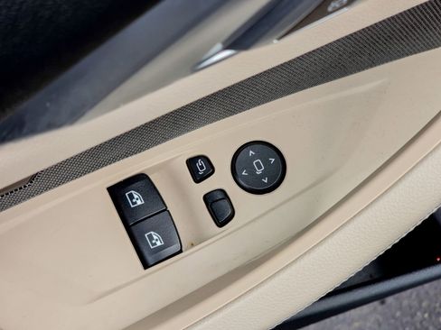 Used 2022 BMW 430i xDrive Coupe w/ M Sport Package image 12