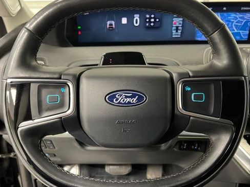 Used 2025 Ford Expedition Max Platinum image 25