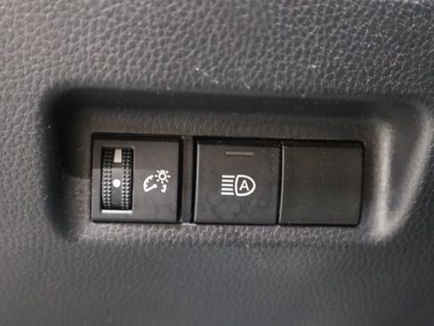 Used 2023 Toyota RAV4 XLE image 19