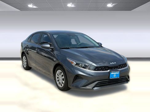 Used 2022 Kia Forte Sedan FWD image 7