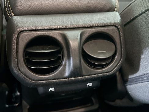 Used 2024 Jeep Wrangler Unlimited Sahara AWD/4WD image 26