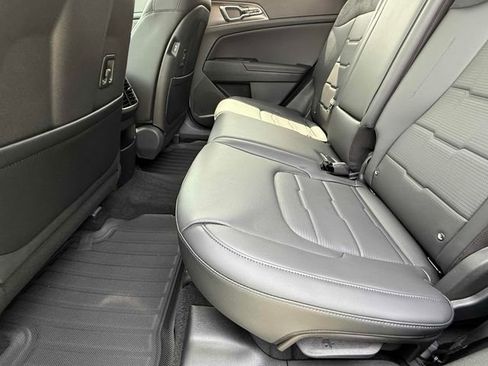 New 2026 Kia Sportage SX image 3