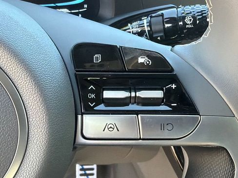 New 2026 Hyundai Elantra SEL Sport FWD image 25