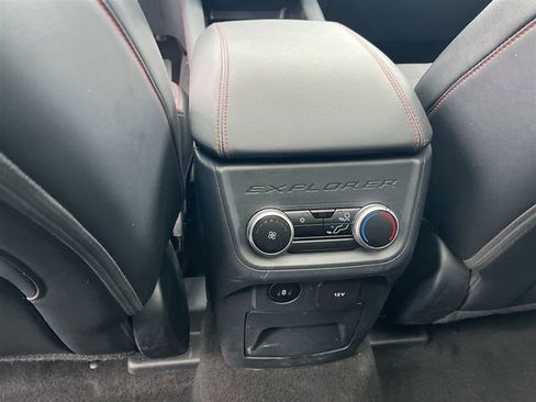 Used 2025 Ford Explorer ST-Line image 25