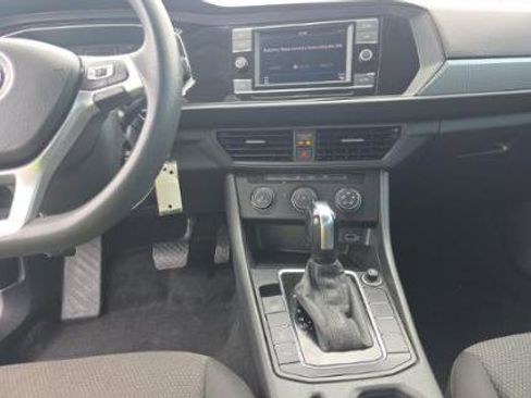 Used 2019 Volkswagen Jetta S w/ Driver Assistance Package FWD image 6