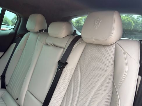 Used 2023 Maserati Grecale Modena AWD/4WD image 37