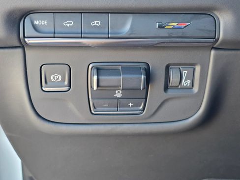 Used 2025 Cadillac Escalade V w/ LPO, Floor Liner Package AWD/4WD image 35